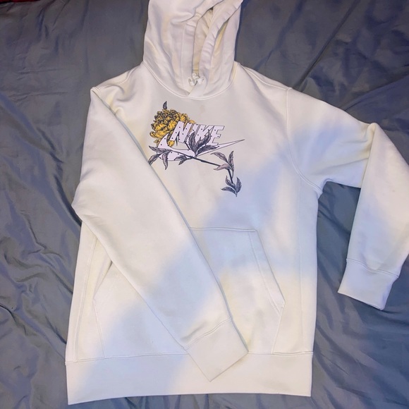 Nike Tops - Nike Hoodie